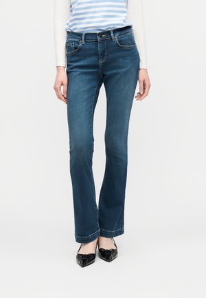 FALLON - Bootcut farmer - alyana wash