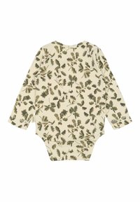 Body bébé à manches longues en coton écru avec imprime de feuilles vertes et de glands, présentant un col arrondi et une fermeture à pression en bas.