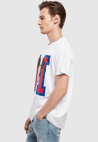 Merchcode MICKEY MOUSE M FACE - T-shirts med print - white