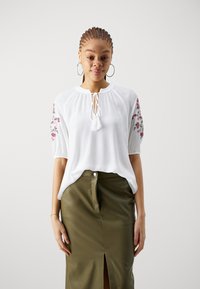 Vero Moda VMMINA TIE - Blouse - bright white