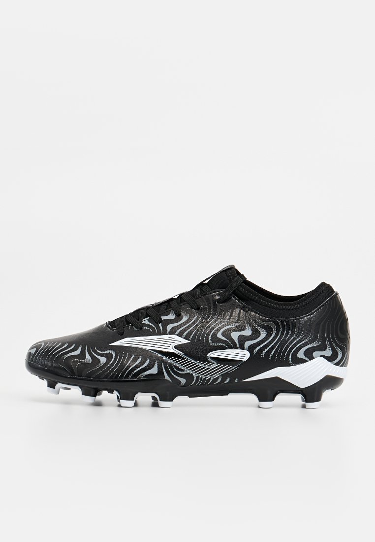 Botines de fútbol para terreno firme