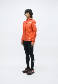 The North Face Summit Series SUPERIOR JACKET GRAPHIC - Veste Hardshell - acrylic orange