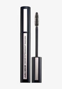 Schwarze Mascara-Tube mit einem eleganten Design, ausgestattet mit einem silbernen Streifen und einem Kunststoffapplikator mit Borsten für die Anwendung.