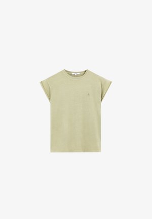 Tricou verde măsliniu deschis, din țesătură moale, cu mâneci scurte răsucite și gât rotund. Logo mic pe piept.