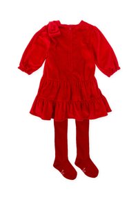 Vestido de terciopelo rojo con mangas largas, dobladillo con volantes y acento de lazo. Incluye medias rojas a juego. Textura suave, cierre de cremallera en la parte posterior.