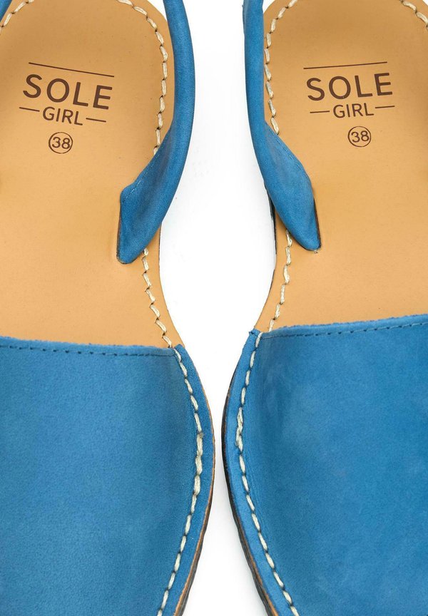 MACAW MENORCAN - Sandals2