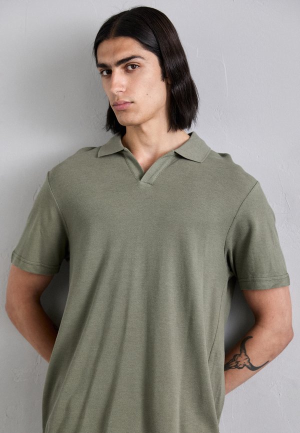 PAUL  - Polo shirt - capers2