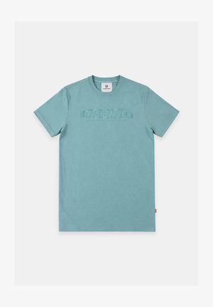 T-shirt in cotone azzurro chiaro a maniche corte con logo "GASBIANO" in rilievo e scritta "Confidence in Each" sul petto, collo tondo.