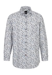 Weißes Langarmhemd mit blauem und schwarzem Blumenmuster, Button-Down-Kragen und Frontknöpfen, die einen kleinen roten Akzent an der Knopfleiste aufweisen.