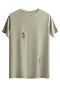 Korte mouwen, licht kaki katoen t-shirt met een kleurrijke grafische print van een figuur en een fles. Zachte textuur, ontspannen pasvorm.
