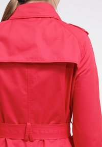 Esprit Overgangsjakke - red