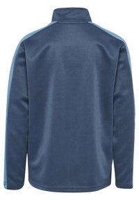 Veste de pull marine avec col haut, dotée de rayures latérales bleu clair et d'une texture lisse. La vue arrière ne présente ni poches ni éléments de quincaillerie.