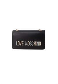 Borsa a mano in pelle nera con la scritta "LOVE MOSCHINO" in lettere metalliche sul davanti, dotata di chiusura a soffietto e dettagli in oro.