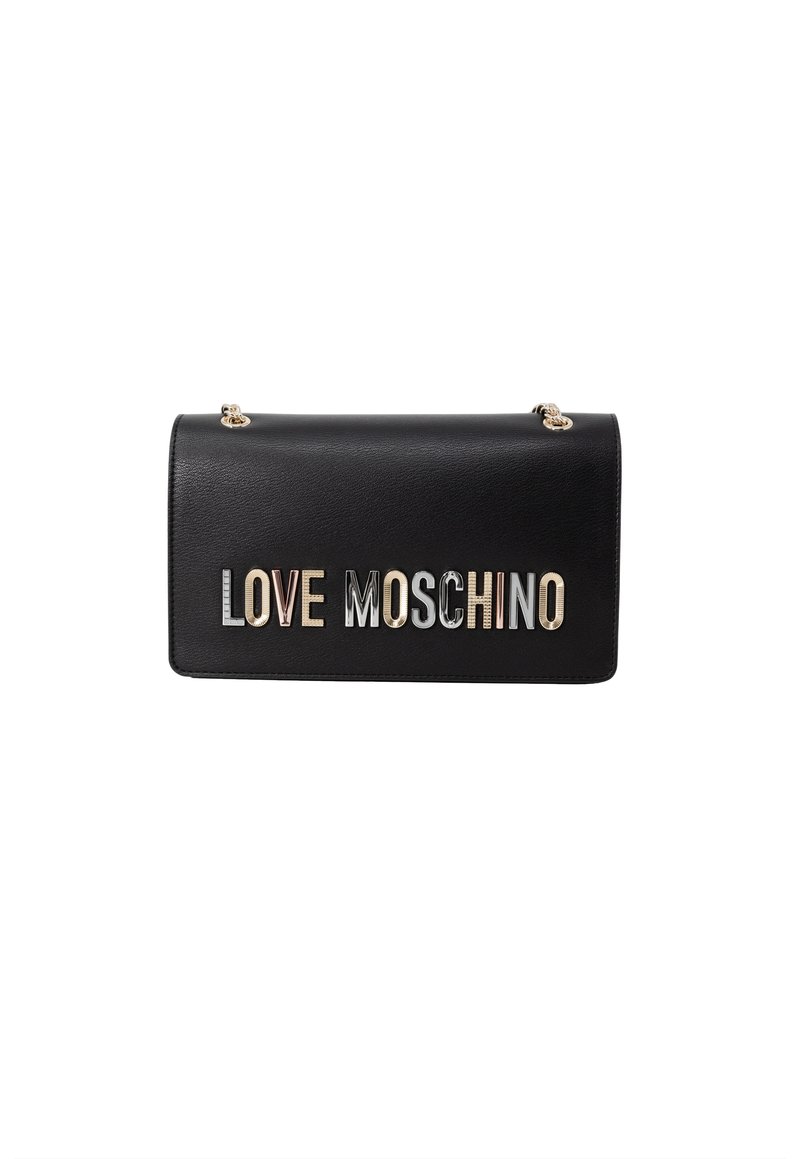 Borsa a mano in pelle nera con la scritta "LOVE MOSCHINO" in lettere metalliche sul davanti, dotata di chiusura a soffietto e dettagli in oro.