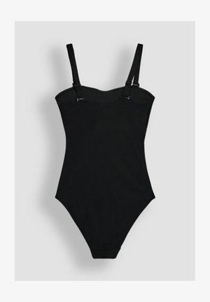 Czarny jednoczęściowy strój kąpielowy z regulowanymi ramiączkami, o gładkiej fakturze i klasycznym designie. Posiada minimalną ilość akcesoriów oraz elegancki, dopasowany kształt.