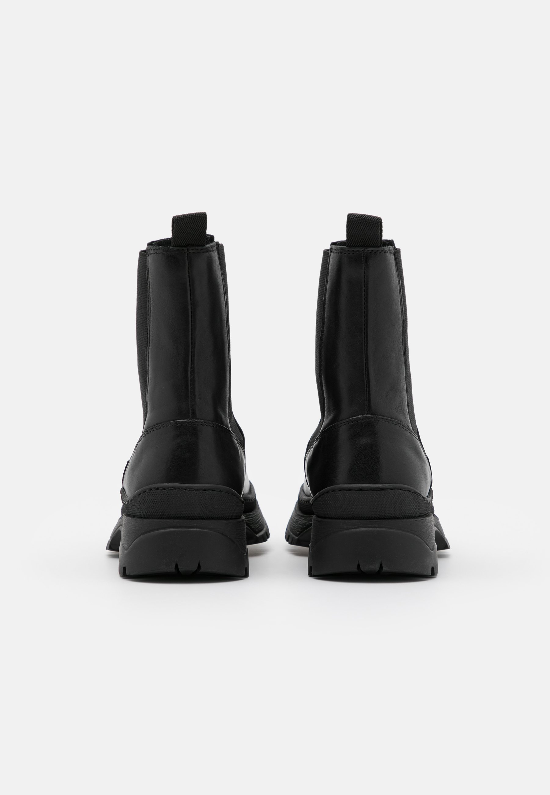 Pieces PSSELIONE BOOT Platåstøvletter blacksvart Pieces Salg | Sko Dame | Nye tilbud på Zalando