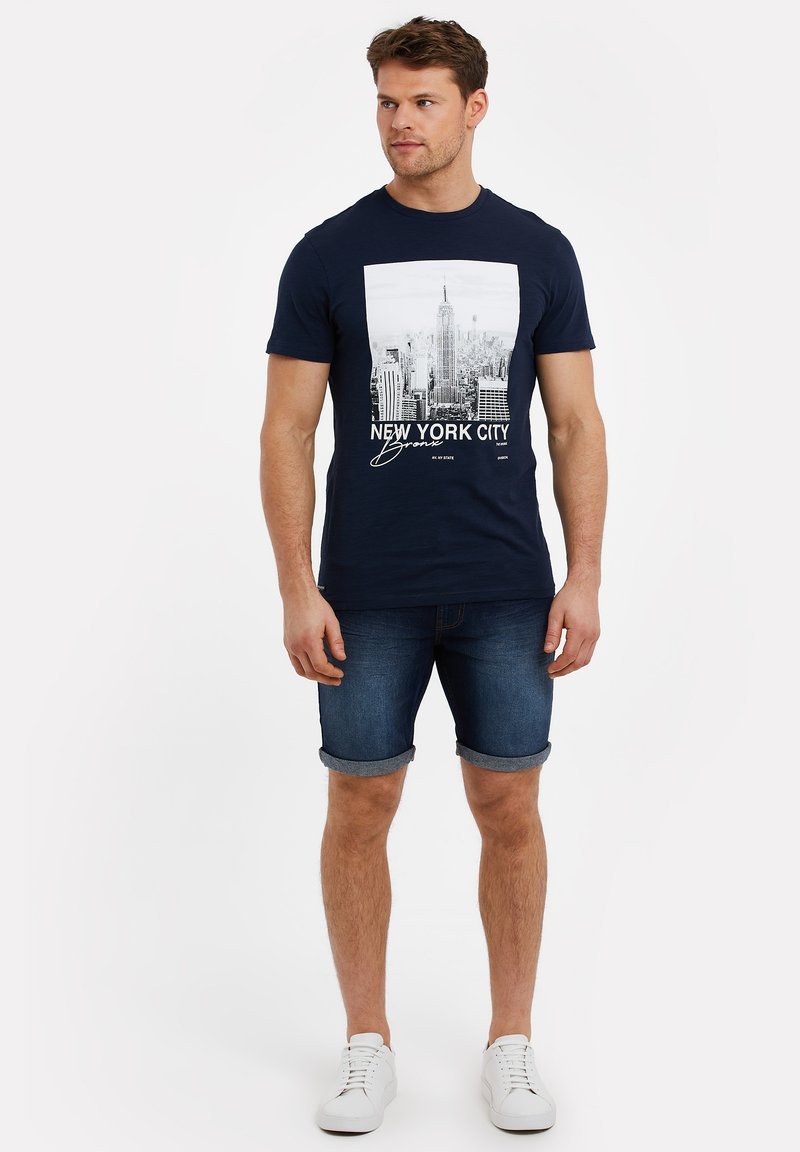 Herren T-Shirts basic | Threadbare THBTYNE T-Shirt print navy slub/dunkelblau - BH97063 Herren T-Shirts basic | Threadbare THBTYNE T-Shirt print navy slub/dunkelblau - BH97063