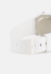 Casio F-91 UNISEX biały