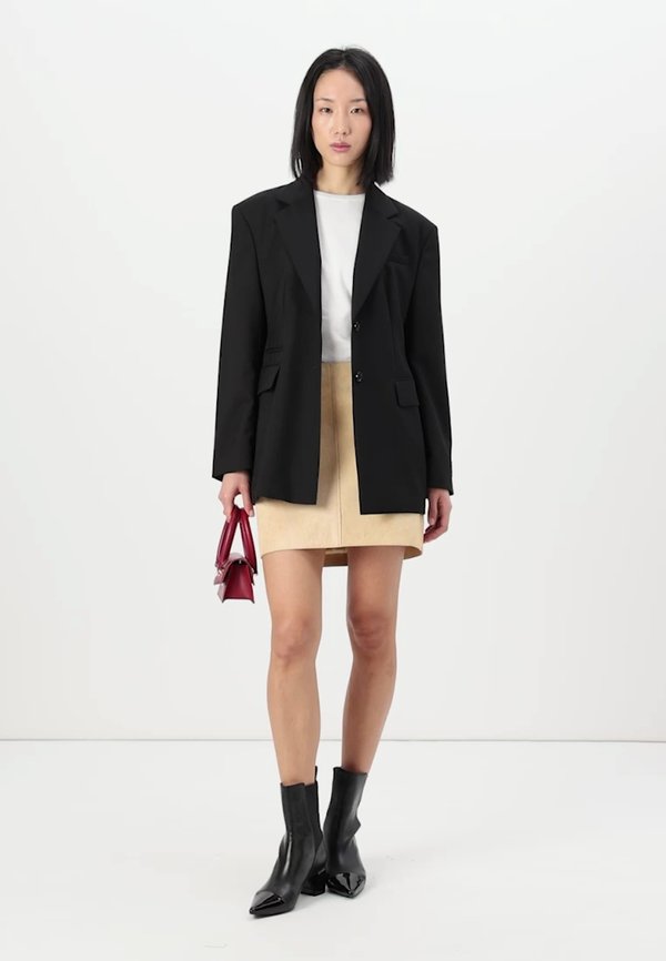 LIL SKIRT - Leather skirt2