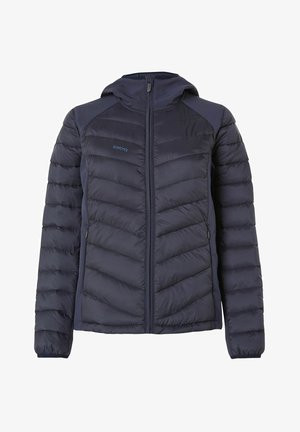 Námornícka prešívaná bunda s kapucňou, so zapínaním na zips, prešívanou textúrou a elastickými manžetami. Ozdobená malým logom na hrudi.