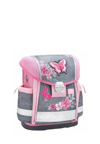 Grau gestreifter Rucksack mit rosa Akzenten, blumigen Mustern, einem rosa und schwarzen Schmetterling sowie einer silbernen Schnalle. Verfügt über Seitentaschen und einen stabilen Boden.