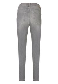 Grijze denim jeans met een slim fit, voorzien van twee achterzakken en subtiele stikseldetails. Gladde textuur en modern ontwerp.