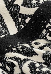 Next TEXTURED WITH TRIM TALL  - Maksihame - black white