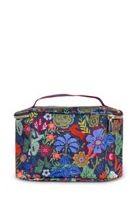 Cosmetictas met bloemenpatroon in donkerblauwe en groene tinten, met een bovenhandvat, rode accenten en een gouden ritssluiting. Textuurstofafwerking.