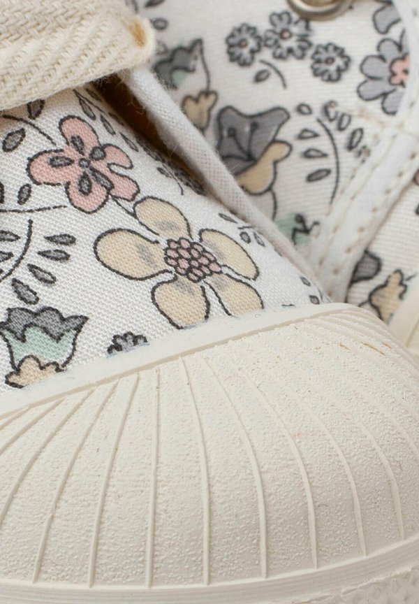 FLORES  – Lauflernschuh – flores