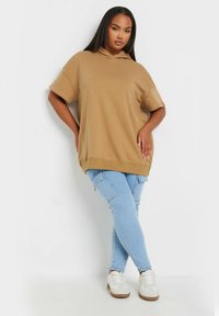 Yours Clothing SHORT SLEEVE - Printtipaita - brown