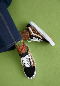 OLD SKOOL UNISEX - Baskets basses - black