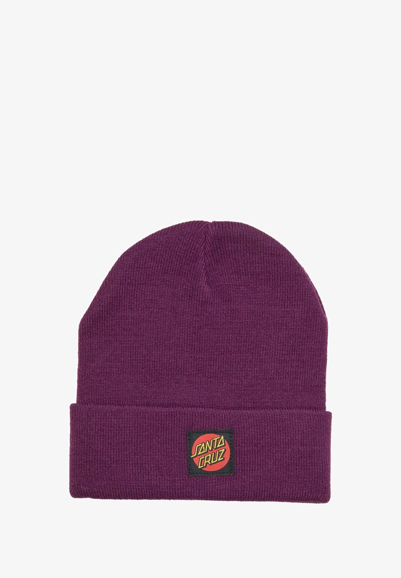 Gorro de punto morado con un dobladillo y una etiqueta cuadrada que presenta el logotipo "SANTA CRUZ" en rojo y amarillo. Textura suave, material ligero.