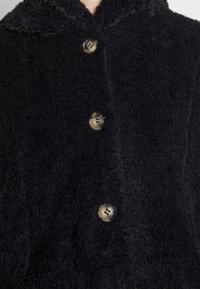 Vero Moda Abrigo de invierno - black