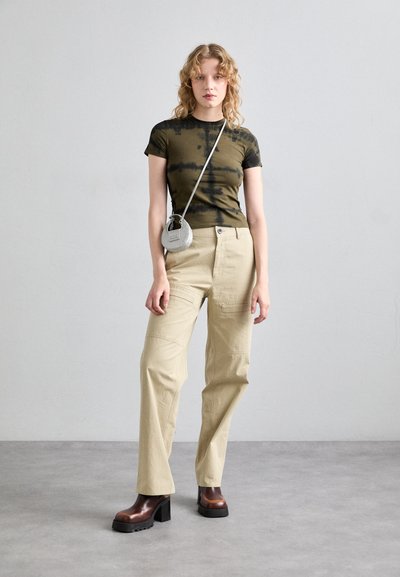 Proenza Schouler White Label BREWER IN GRID TIE DYE - T-shirts med print - khaki