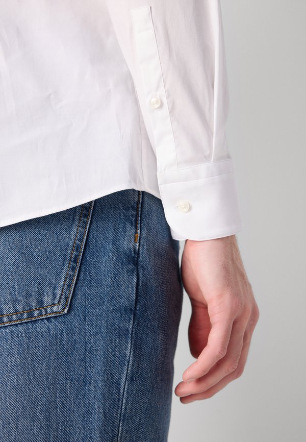 HANK STANDUP - Shirt2