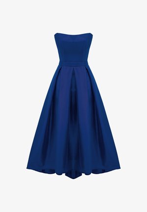 Wieczorowa sukienka bez ramiączek w kolorze królewskiego błękitu, wykonana z satyny, z dopasowanym gorsetem, zarysowaną talią i pełną, plisowaną spódnicą.