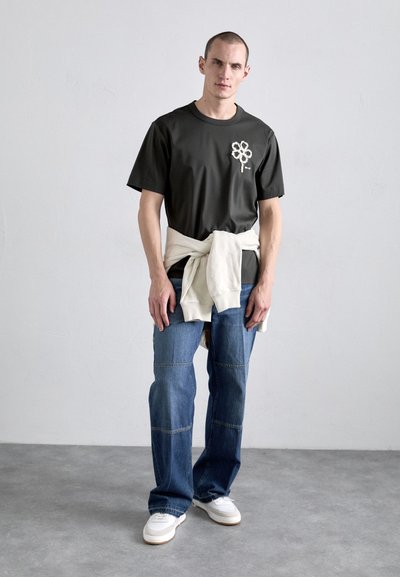 NN.07 PEDRO - T-shirts print - khaki