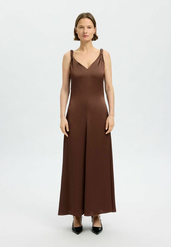 ÄRMELLOSES - Maxikleid - chestnut
