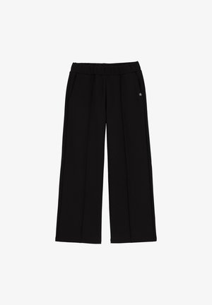 Pantaloni negri cu picioare largi, dintr-un material moale, având un brau elastic și buzunare laterale, cu plii subtile și un detaliu cu logo.