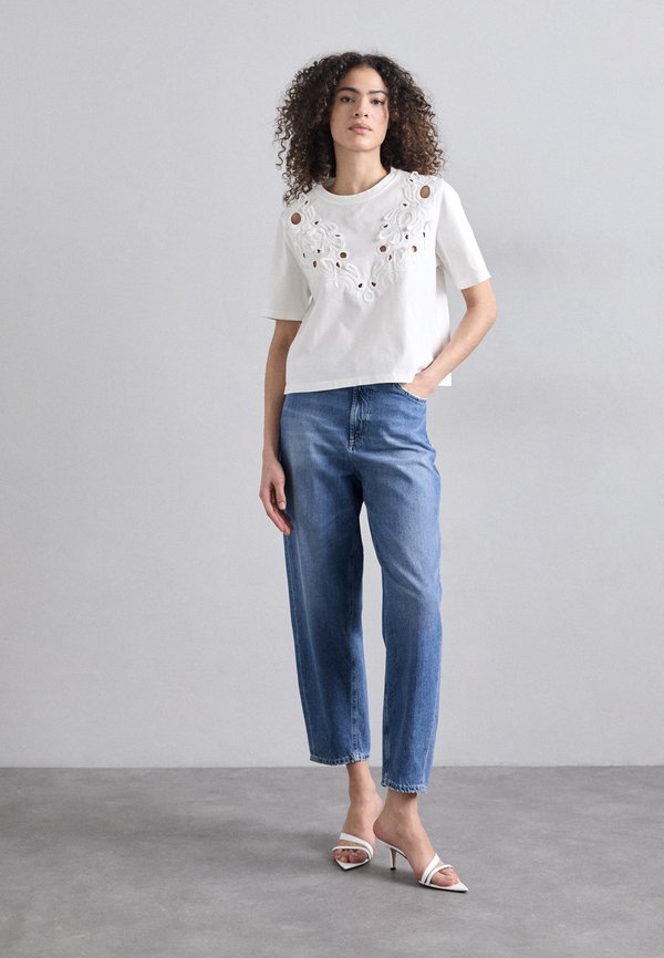 BESSIE - Relaxed fit jeans2