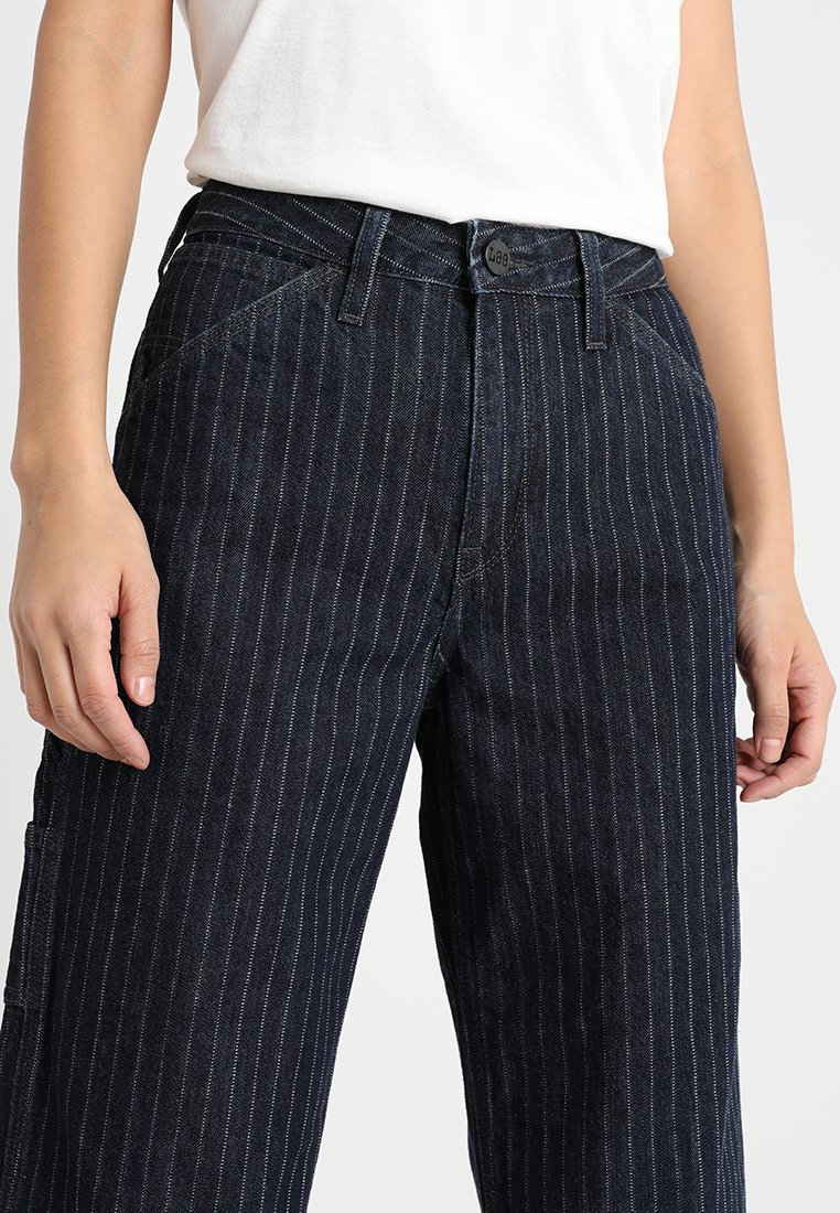 lee carpenter humbug