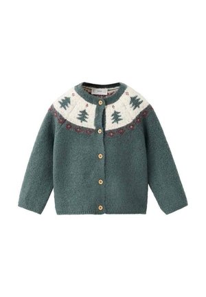 Cardigan en tricot vert à manches longues, avec des boutons en bois et un empiècement crème ornée de motifs d'arbres et de fleurs en bordeaux et vert.