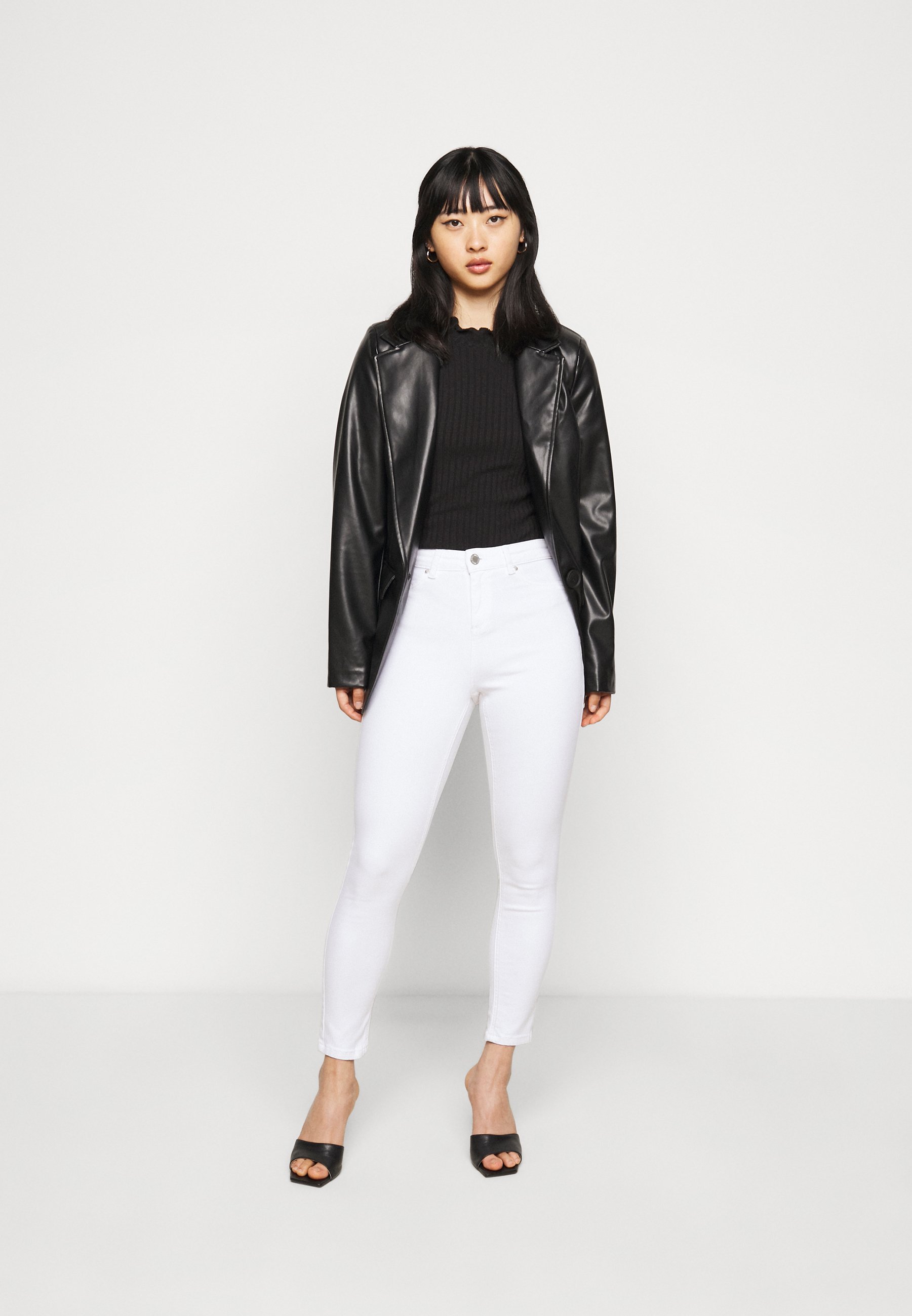 Petite white straight jeans Clearance
