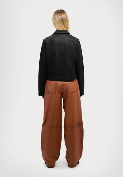 Won Hundred DALIA COATED - Casaco de ganga - black