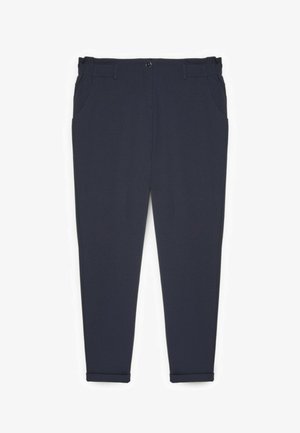 Navyblauwe broek gemaakt van een rekbare stof, met een gladde textuur, voorzakken en opgerolde boorden bij de enkels.