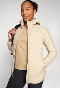 Salewa BRENTA - Gewatteerde jas - oatmeal