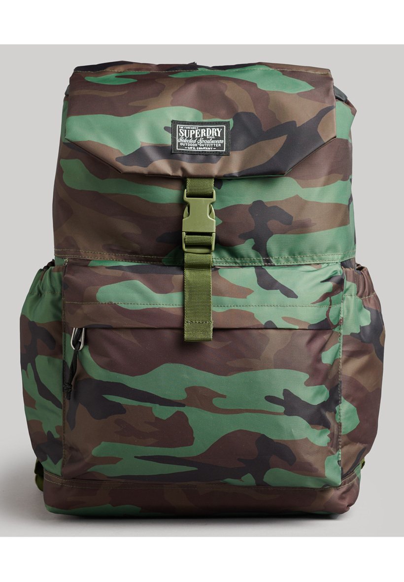 saugen Geh zurück Indirekt superdry rucksack camo Verfolgen ernten