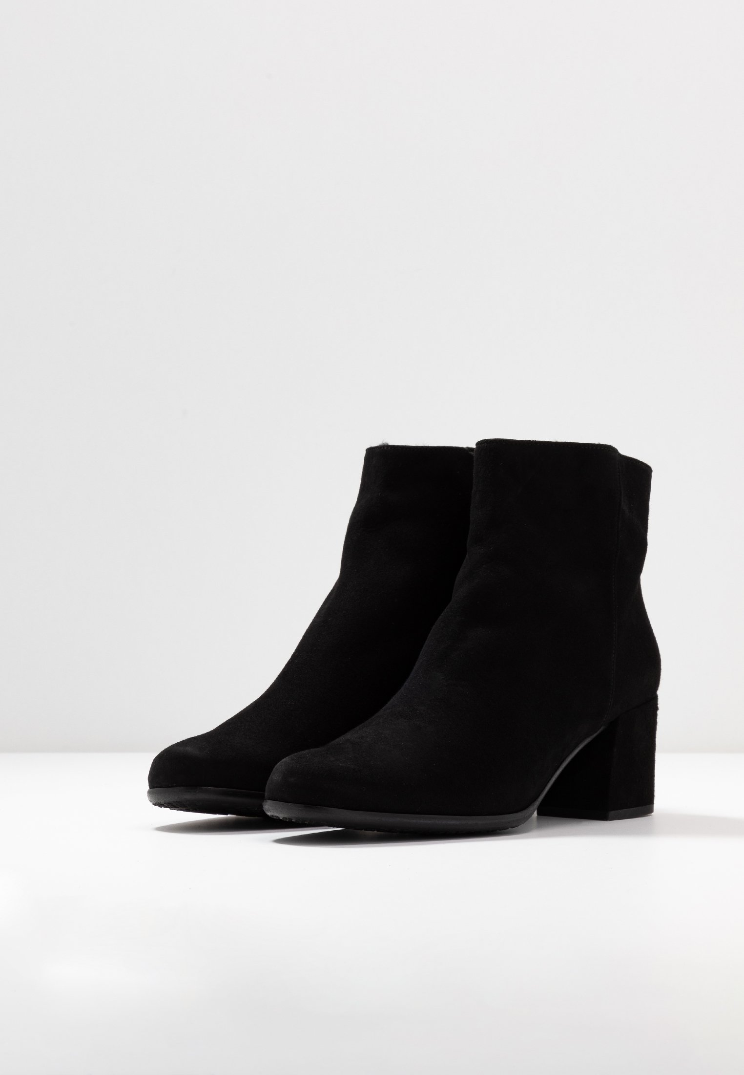 Pretty Ballerinas ANGELIS Korte laarzen black Zalando.nl Pretty Ballerinas ANGELIS Korte laarzen black Zalando.nl