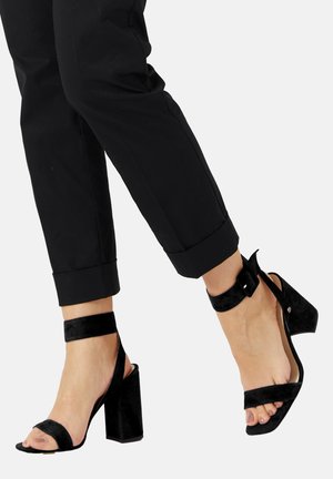 Sandali - nero