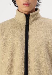 Only & Sons ONSEMILIO UNISEX taupe